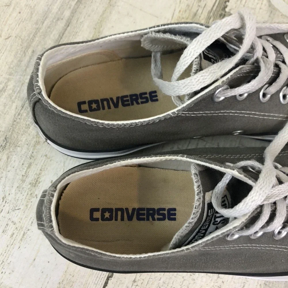 Converse Chuck Taylor All Star Low Top Sneakers - Gray & White